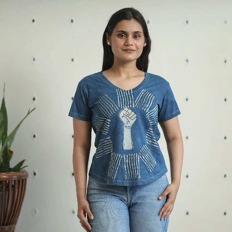 2024-072-1-41-bindaas-block-art-printed-cotton-women-v-neck-t-shirt-09