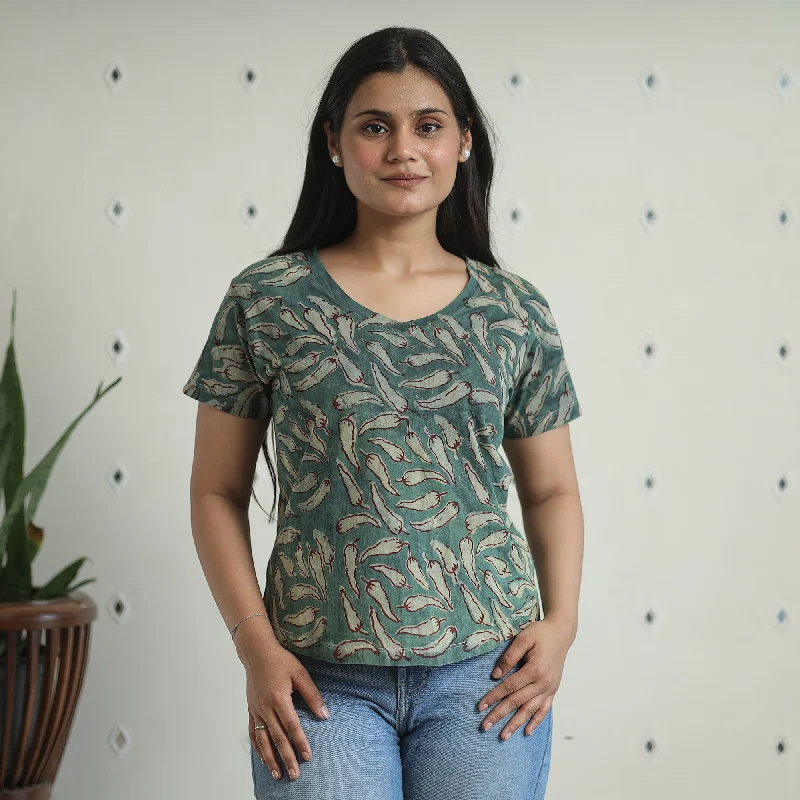 2024-072-1-51-bindaas-block-art-printed-cotton-women-v-neck-t-shirt-11