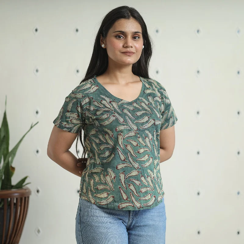 2024-072-1-51-bindaas-block-art-printed-cotton-women-v-neck-t-shirt-11