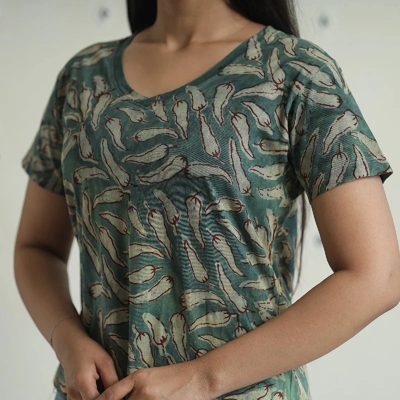 2024-072-1-51-bindaas-block-art-printed-cotton-women-v-neck-t-shirt-11