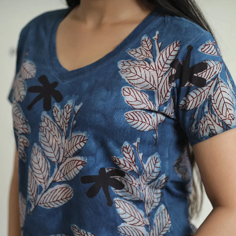 2024-072-1-61-bindaas-block-art-printed-cotton-women-v-neck-t-shirt-13