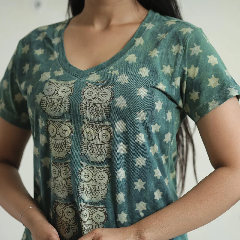 2024-072-1-76-bindaas-block-art-printed-cotton-women-v-neck-t-shirt-16