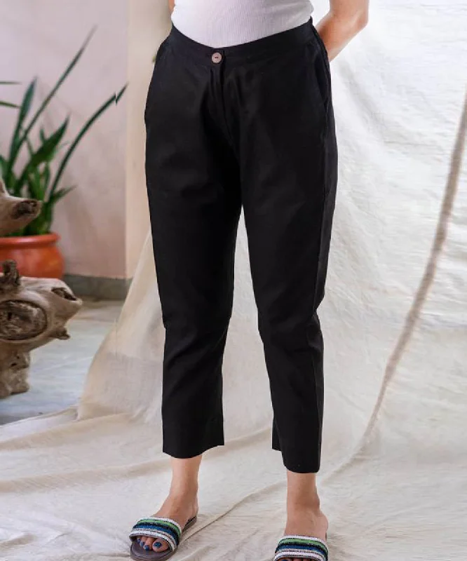 black-handcrafted-ankle-pant