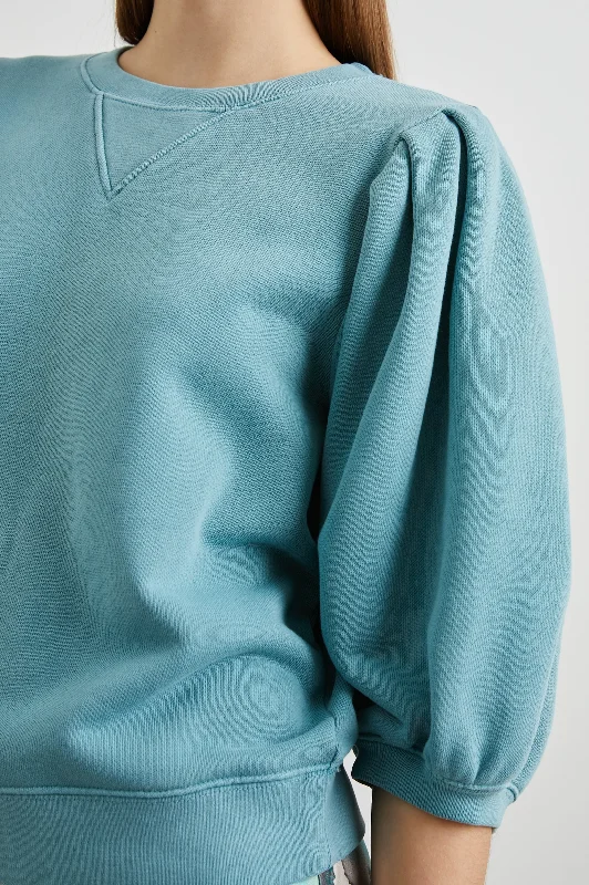 camy-sweatshirt-stone-blue