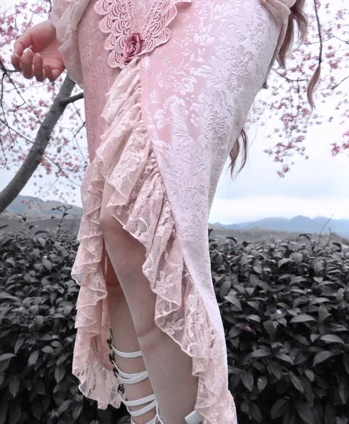 gothic-velvet-pink-rose-mermaid-skirt