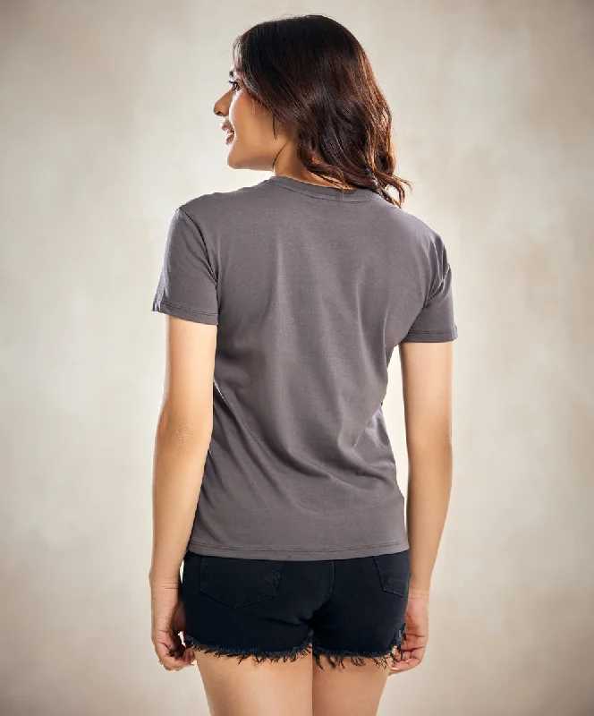 grey-crew-neck-t-shirt