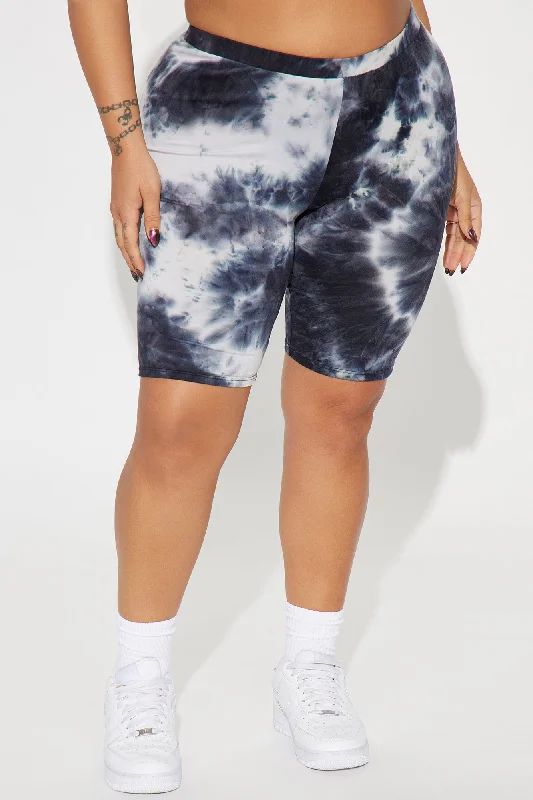 in-my-galaxy-tie-dye-biker-short-black-combo