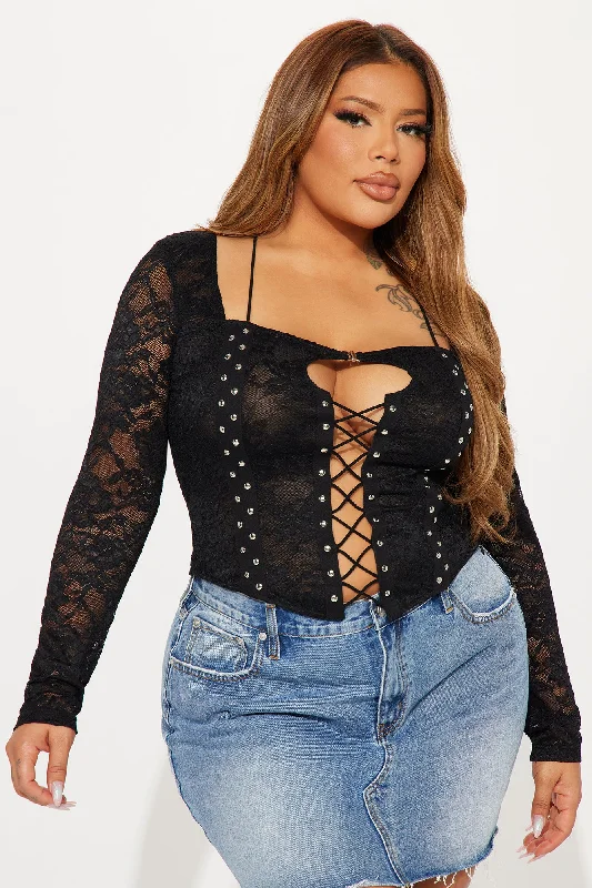 into-me-lace-top-black