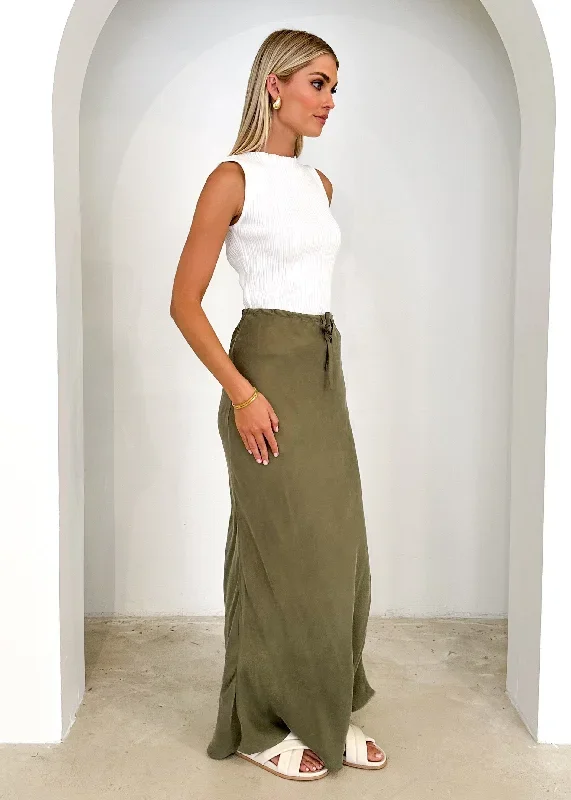 klarey-cupro-maxi-skirt-olive