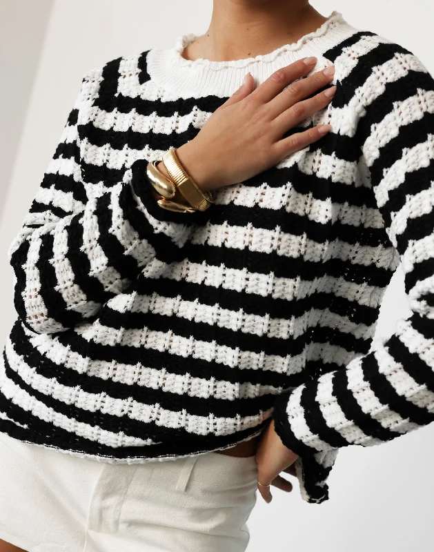 linden-jumper-black-white-stripe