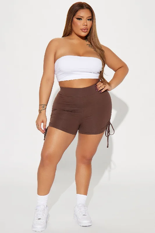 melanie-ruched-biker-shorts-chocolate