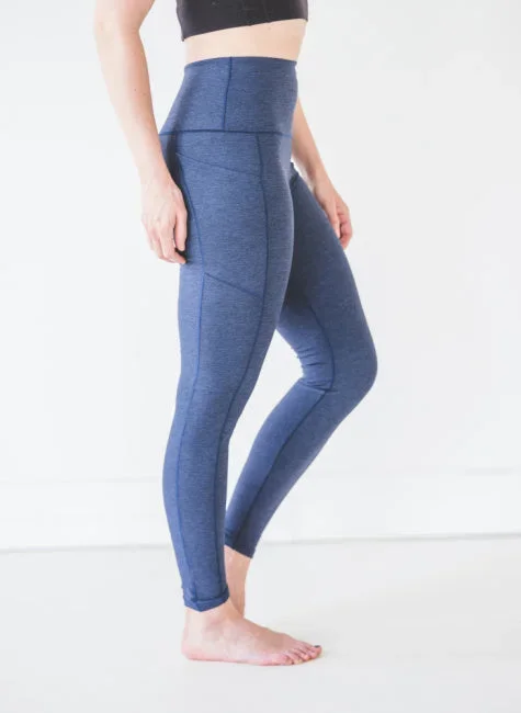 navy-wander-pocket-yoga-pants