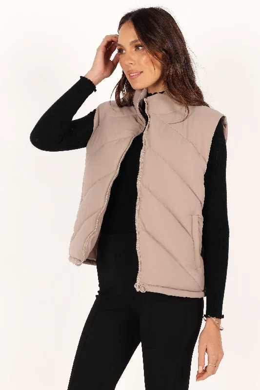 piper-chevron-quilted-puffer-vest-beige