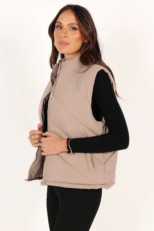 piper-chevron-quilted-puffer-vest-beige