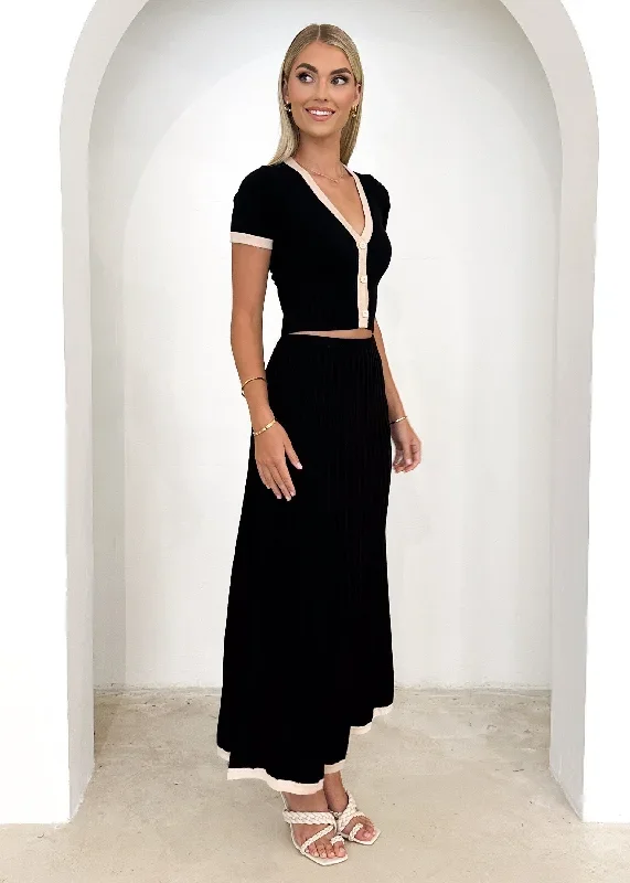 poista-knit-maxi-skirt-black-splice