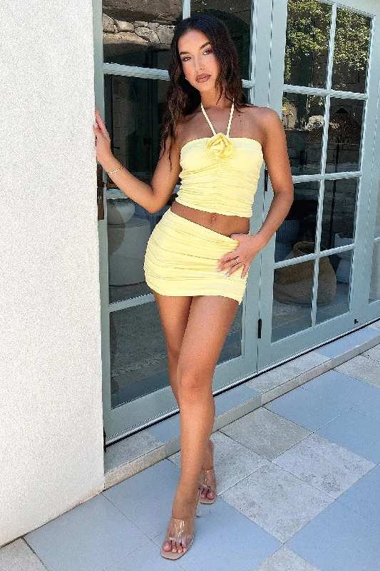 sania-crop-yellow-1