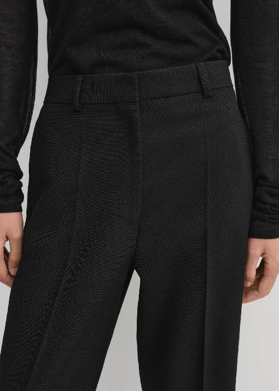 straight-cropped-trousers-black