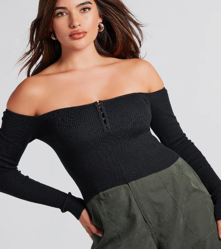 trendy-upgrade-off-the-shoulder-crop-top-060051786001